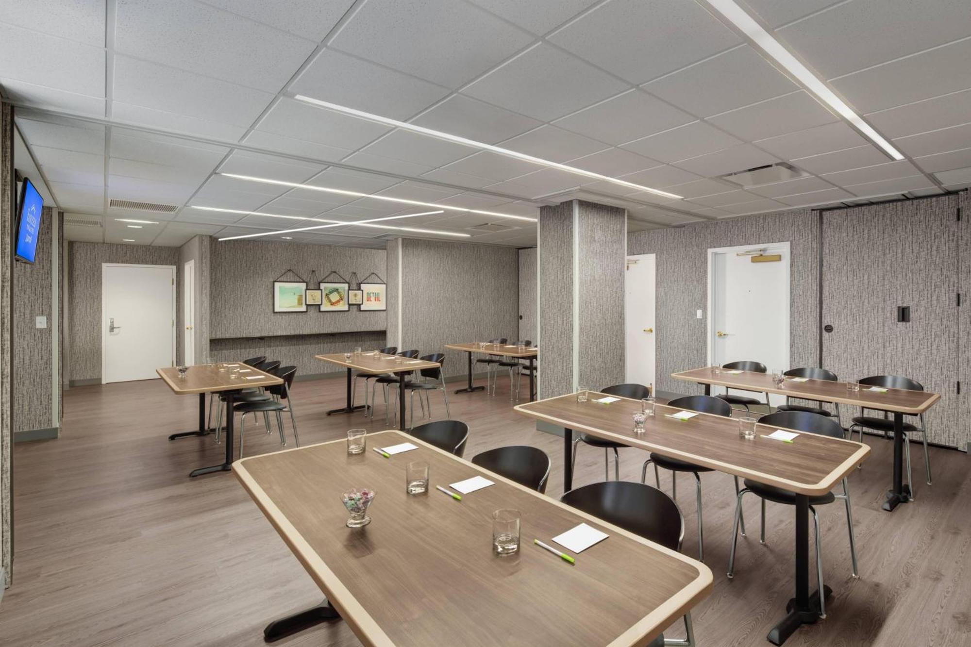 Fairfield Inn And Suites Chicago Downtown/ Magnificent Mile Bagian luar foto