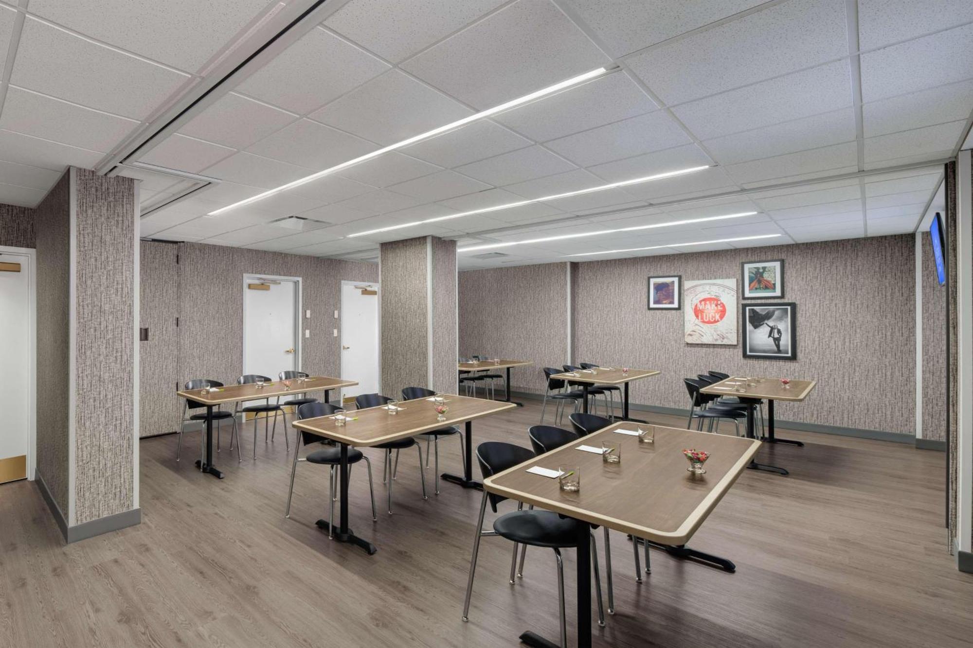 Fairfield Inn And Suites Chicago Downtown/ Magnificent Mile Bagian luar foto