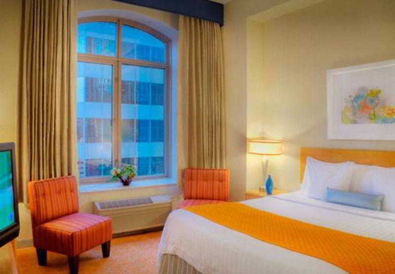 Fairfield Inn And Suites Chicago Downtown/ Magnificent Mile Bagian luar foto