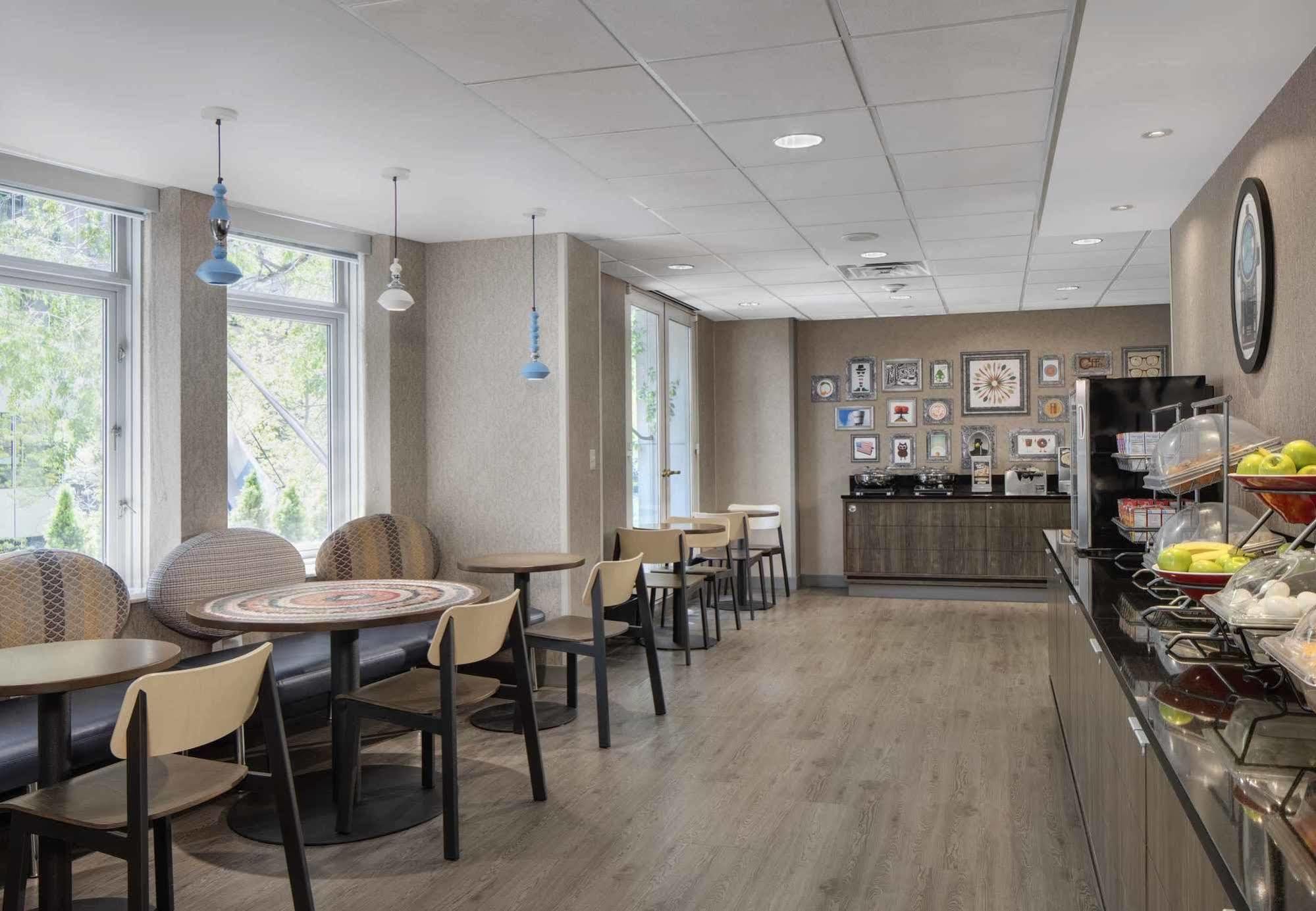 Fairfield Inn And Suites Chicago Downtown/ Magnificent Mile Bagian luar foto